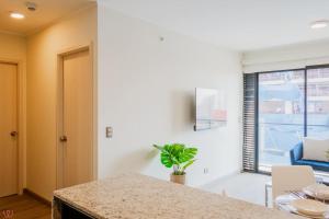 Modern 2BR Balcony in San Isidro