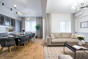 Spectacular Terrace Sunny 5BR 3BA - Top Location