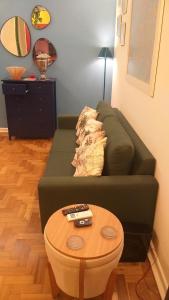 Copacabana near the beach and the subway 2 couples