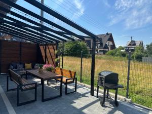 DW Na Równi Blisko Kotelnicy i Term Bania Przystanek Skibusa