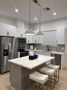 Dejs Modern Retreat Houston TX