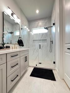 Dejs Modern Retreat Houston TX