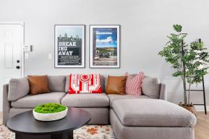 Little 5 Condo King Beds Ping-pong Garage - Ubytování bez kategorie ve městě Bloomington