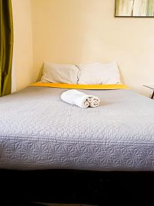 Yellow breeze loft, Paseo Durango