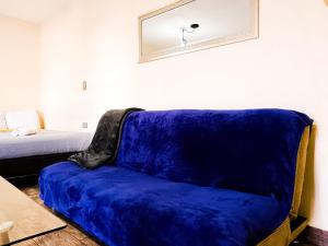 Yellow breeze loft, Paseo Durango