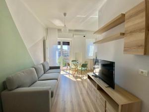 Metro S&M Home, moderno e confortevole con Metro M3 sotto casa, collegamento diretto con Stazione Centrale e Duomo di Milano