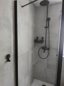 Altana Kasztelana - Domek Letniskowy z tarasem i jacuzzi nad Dunajcem Velo