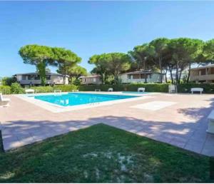 Appartamento ariete piscina e parcheggio