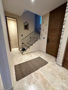 New House Historic Views