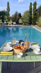 Maisons de vacances Casa 103 - Maison d-hotes avec piscine : photos des chambres