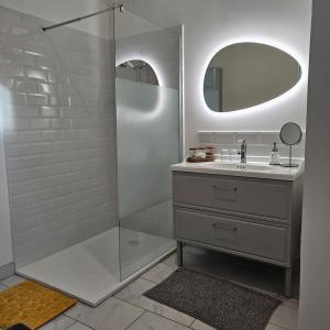 Maisons de vacances Casa 103 - Maison d-hotes avec piscine : photos des chambres