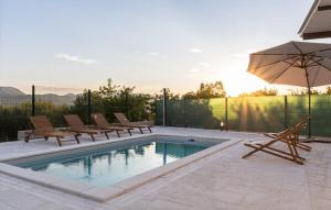 new renovation House Dinov San