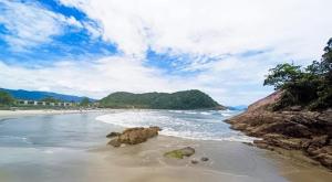 Casa Juréia com piscina aquecida, a 350m da praia - Litoral Norte