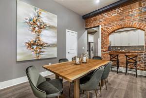 The Zulu - New Orleans Luxury Rentals