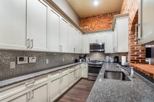 The Zulu - New Orleans Luxury Rentals