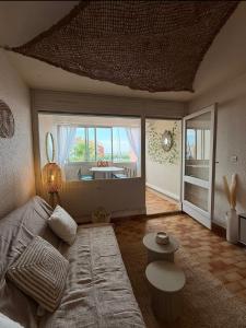 4 couchages Vue port avec piscine et parking