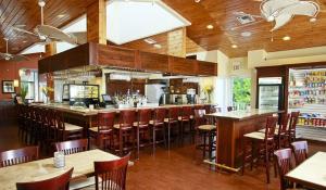 Villa Valbuena Ocean Pearl Key Largo Pool Restaurant Marina Pickleball