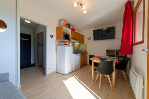 Appartements Au bon endroit N4 - Studio avec coin montagne 2 a 4 personnes - proche pistes - Belle vue : photos des chambres