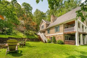 A Lakefront Paradise