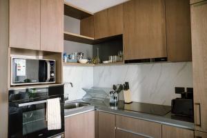 Spacious 2BR Retreat in Las Condes Comfort Awaits