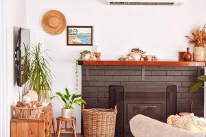 Hilltop Hideaway ~ Bay of Fires