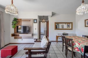 Apto 2Q 180m da praia c Churrasq. Garagem ERU032