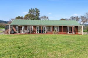 The Cottage - Rotorua Holiday Farmstay - 4hvězdičkové hotely ve městě Rotorua