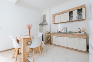 European Gate Apartment