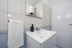 Apartments with parking space Bibinje, Zadar - 5800