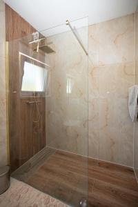 Secluded house with a parking space Cove Zuborovica, Pasman - 24333