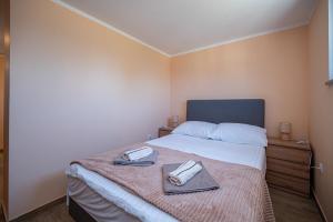 Secluded house with a parking space Cove Zuborovica, Pasman - 24333