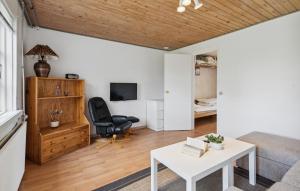 Cozy Home In Sydals With Wifi