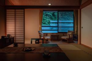 ShirabuOnsen Higashiya