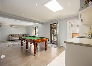 Illyria with Pool Spa and Relaxation