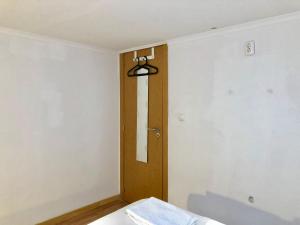 Charming Lisboa Room to Rent with Shared Facilities