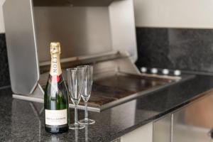 Monte Carlo at Marthas Cove