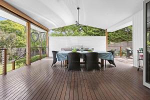 Peninsula Alfresco Beach Retreat