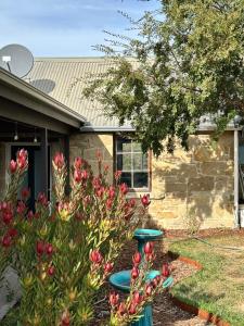 Sherwood Loves Tasmania