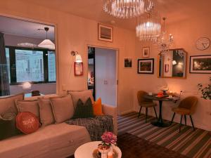 Timeless Emporium stay with city view