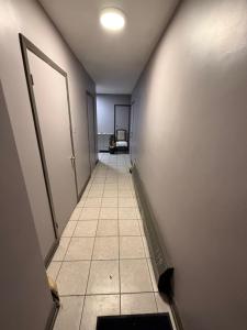 Montreal Accommodation Steps Downtown 17mins airport