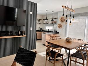 Hermosa casa con alberca privada en Almarena