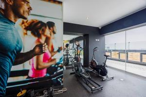 BSR Romantic Escape Flat w Rooftop Pool