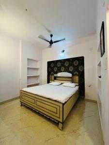 Amrit Ganga Homestay 1,5 km from kashi vishwanath Near Rathyatra ropeway