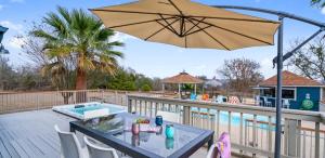 Scenic 5-Acre Retreat with Hot Tub Pool & Game Room