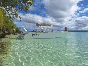 Pixel Cruise - Ubytování bez kategorie ve městě Trou dʼ Eau Douce