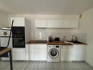 Appartements T3 calme et securise avec terrasse - FR-1-239-1141 : photos des chambres