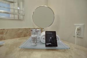 Four Seasons Miami Luxury Two-Bedroom Suite in Brickell - Free Parking