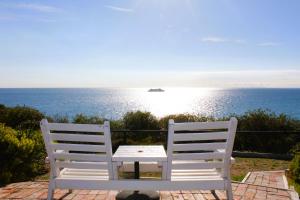 Clifftop Cottage at The Portsea Camp