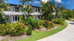 Sandcastles 1770 Motel & Resort