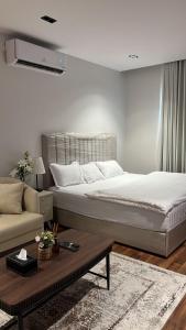 استديو هادى وانيق